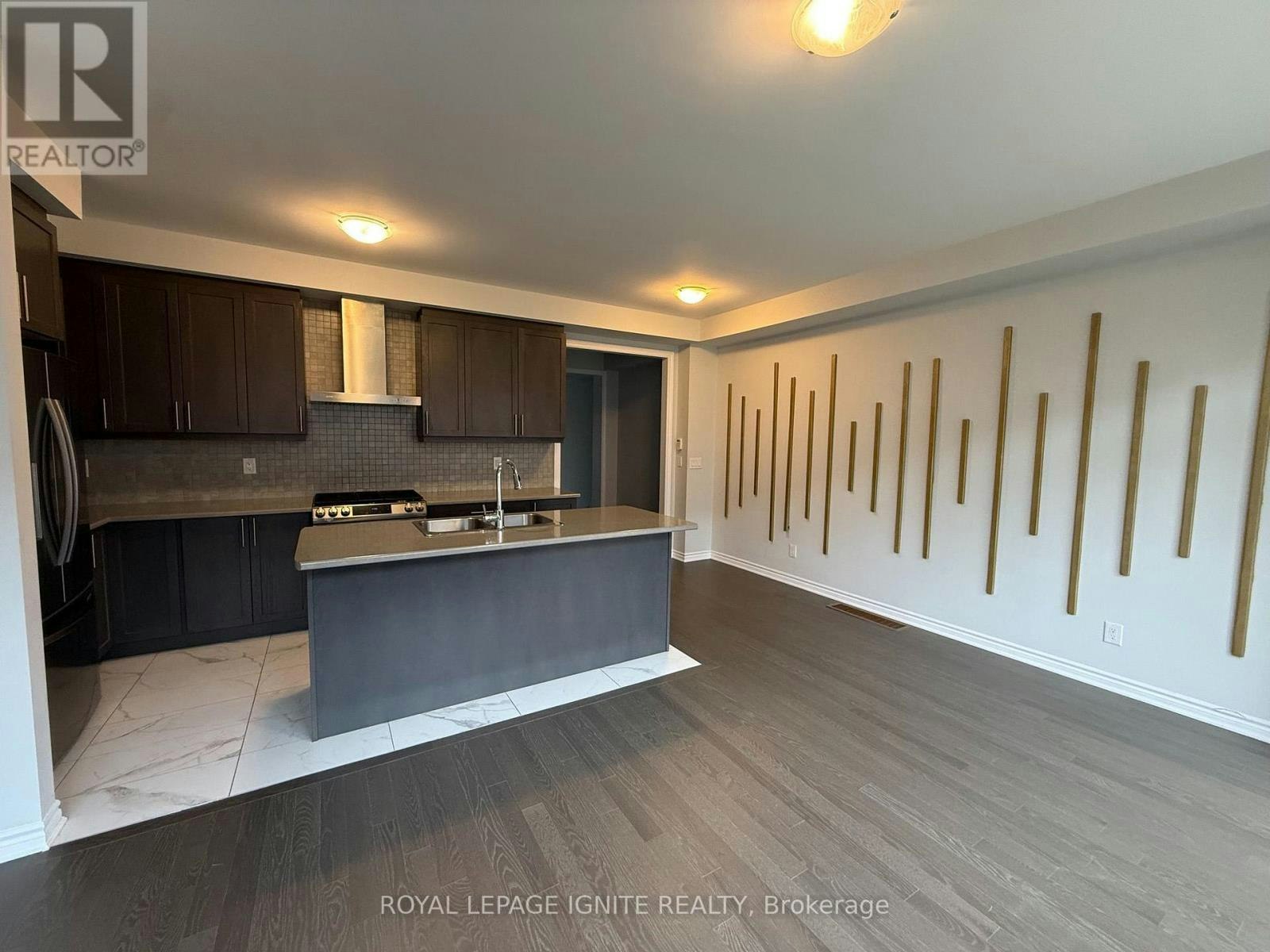 25 Sutcliffe Dr Drive, Whitby, ON, L1R 0R2 - 2