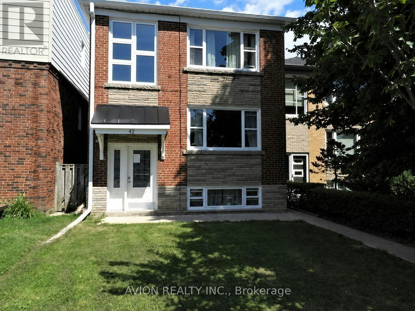 2-42 Emerald Crescent, Toronto, ON, M8V 2B6