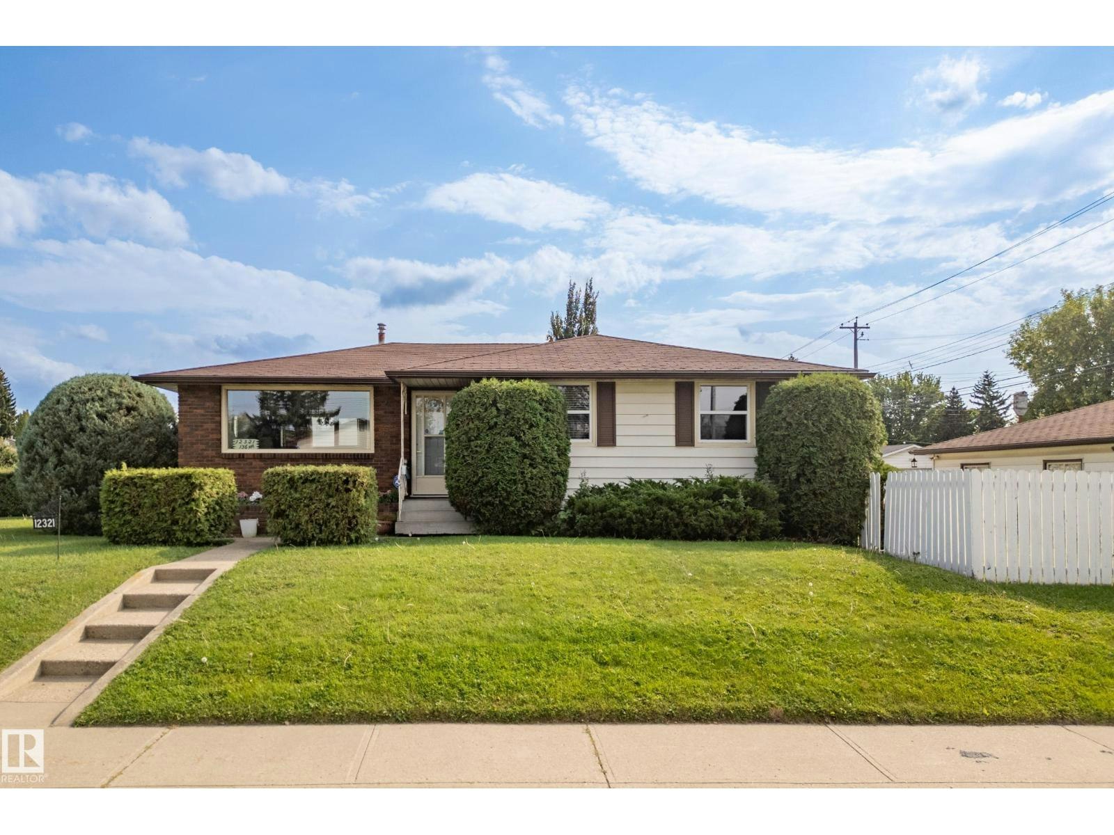 12321 136 Avenue NW, Edmonton, AB, T5L 4A7