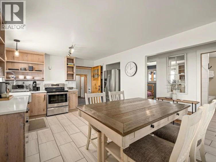 4109 Whalen Avenue, Powell River, BC, V8A 2R8 - 8