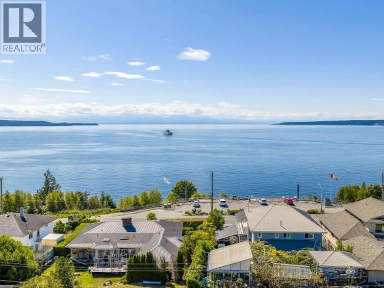 4109 Whalen Avenue, Powell River, BC, V8A 2R8 - 2