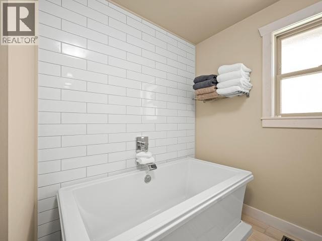 4109 Whalen Avenue, Powell River, BC, V8A 2R8 - 13