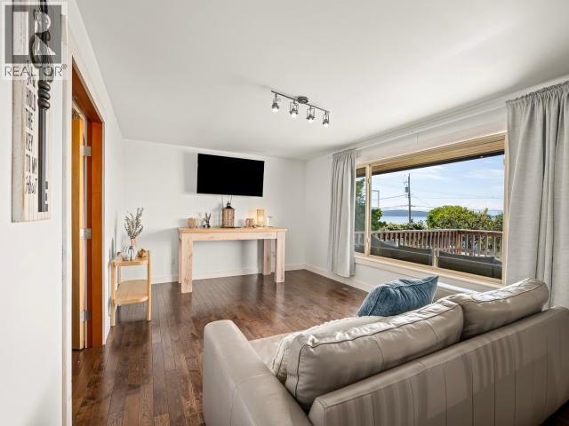 4109 Whalen Avenue, Powell River, BC, V8A 2R8 - 7