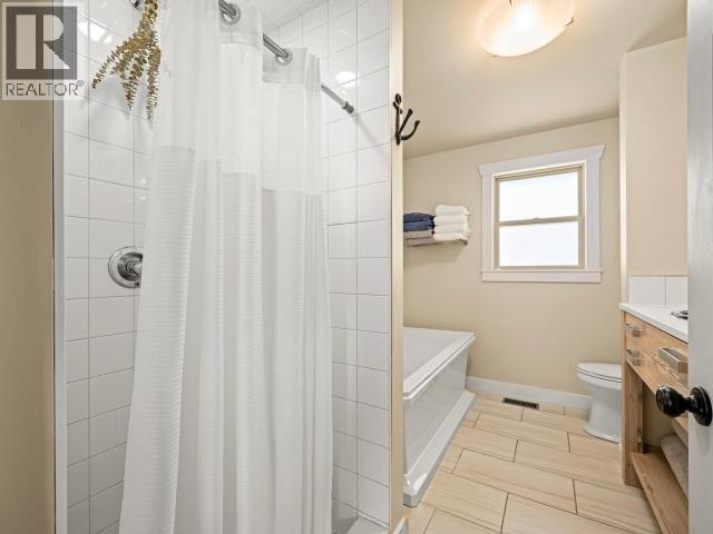 4109 Whalen Avenue, Powell River, BC, V8A 2R8 - 11
