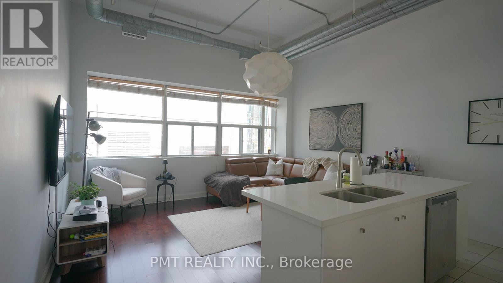 208-700 King Street W, Toronto, ON, M5V 2Y6 - 7