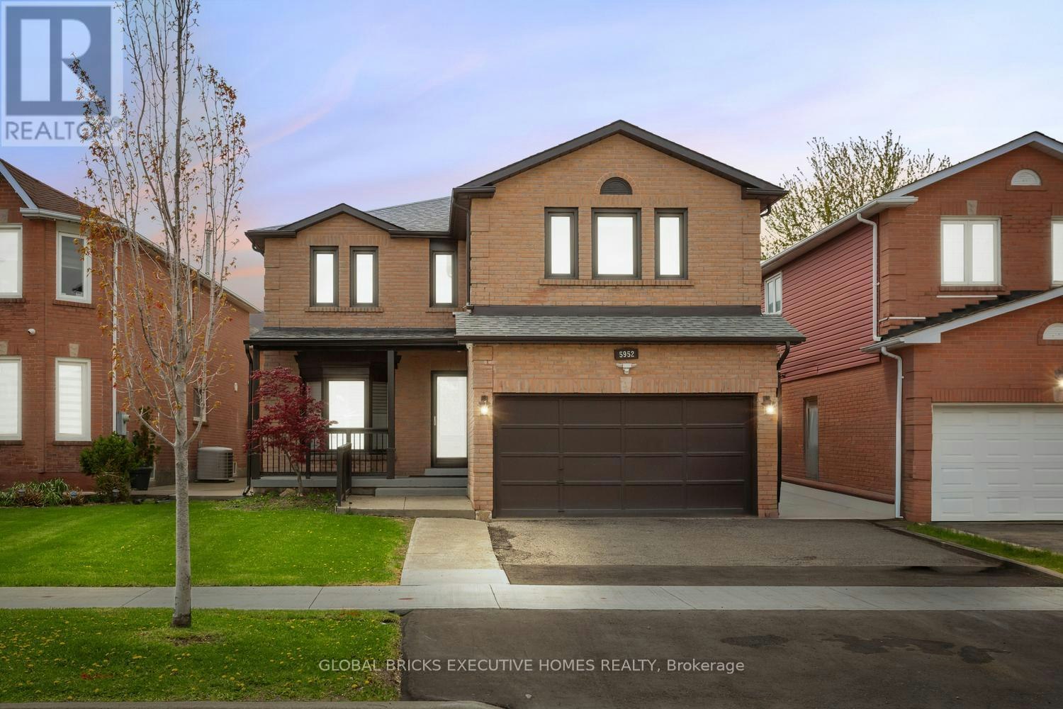 5952 Grossbeak Drive, Mississauga, ON, L5N 6B3