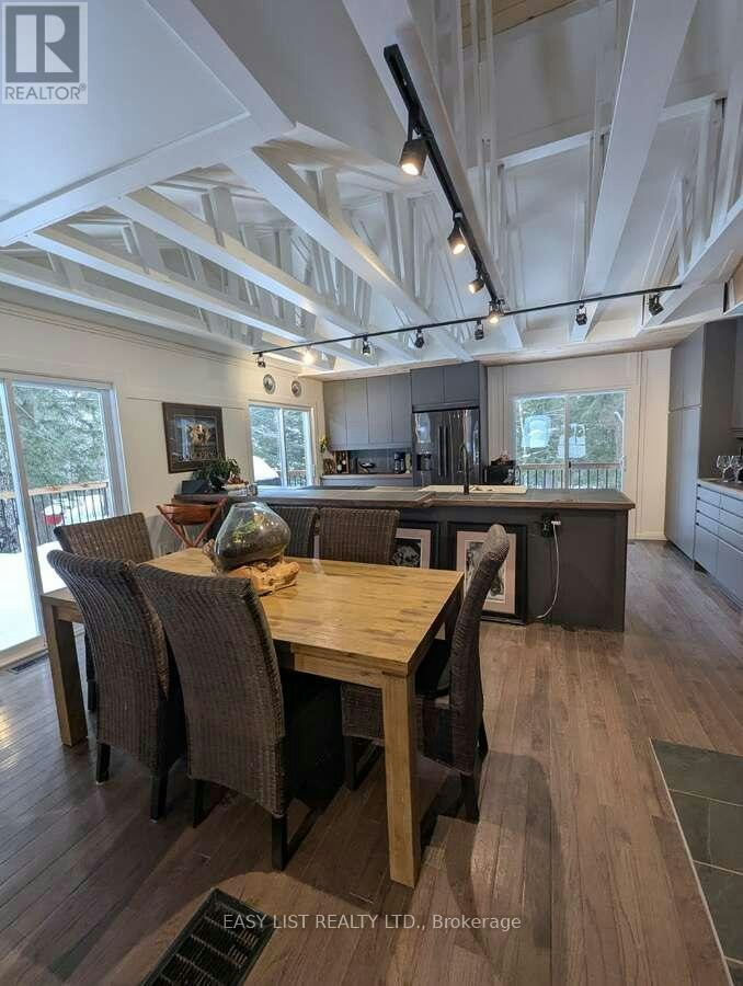 22 Camp Road, McKellar, ON, P2A 0B4