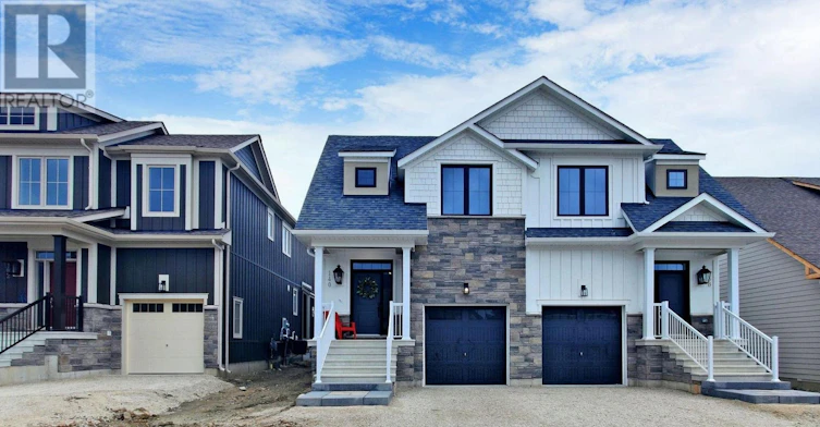 140 Courtland Street, Blue Mountains, ON, L9Y 5L7