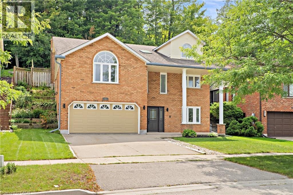 57 Yellow Birch Drive, Kitchener, ON, N2N 2M3