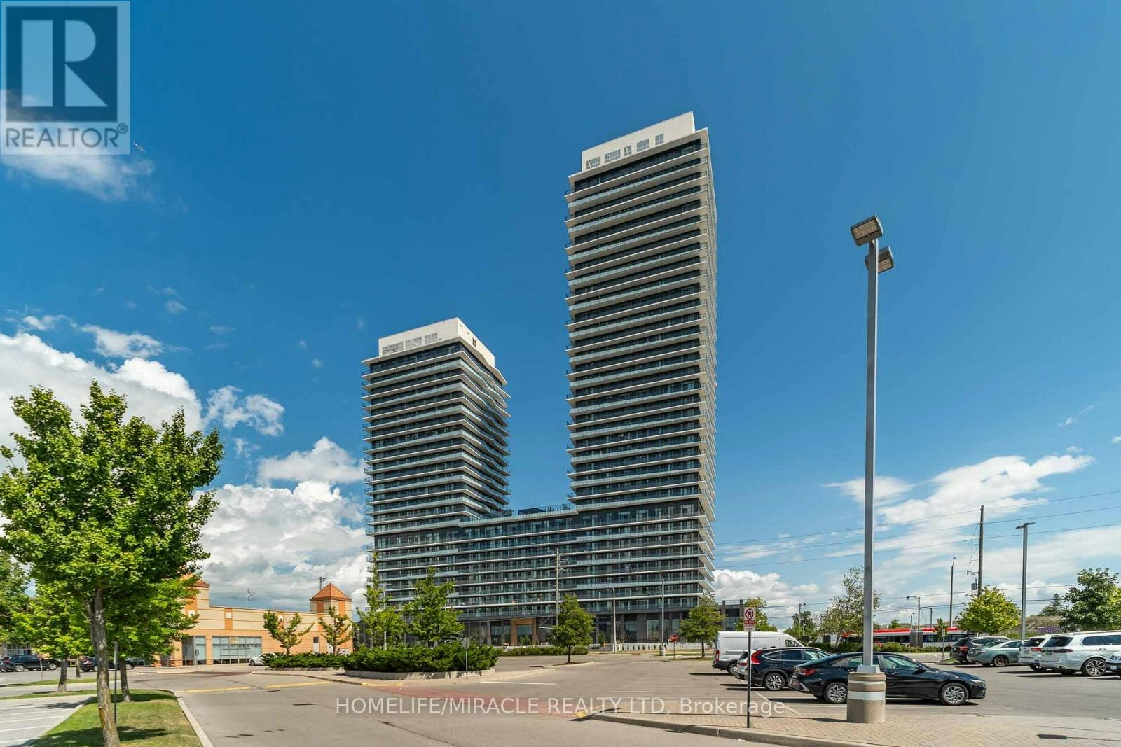 1604-15 Skyridge Drive, Brampton, ON, L6P 4S3