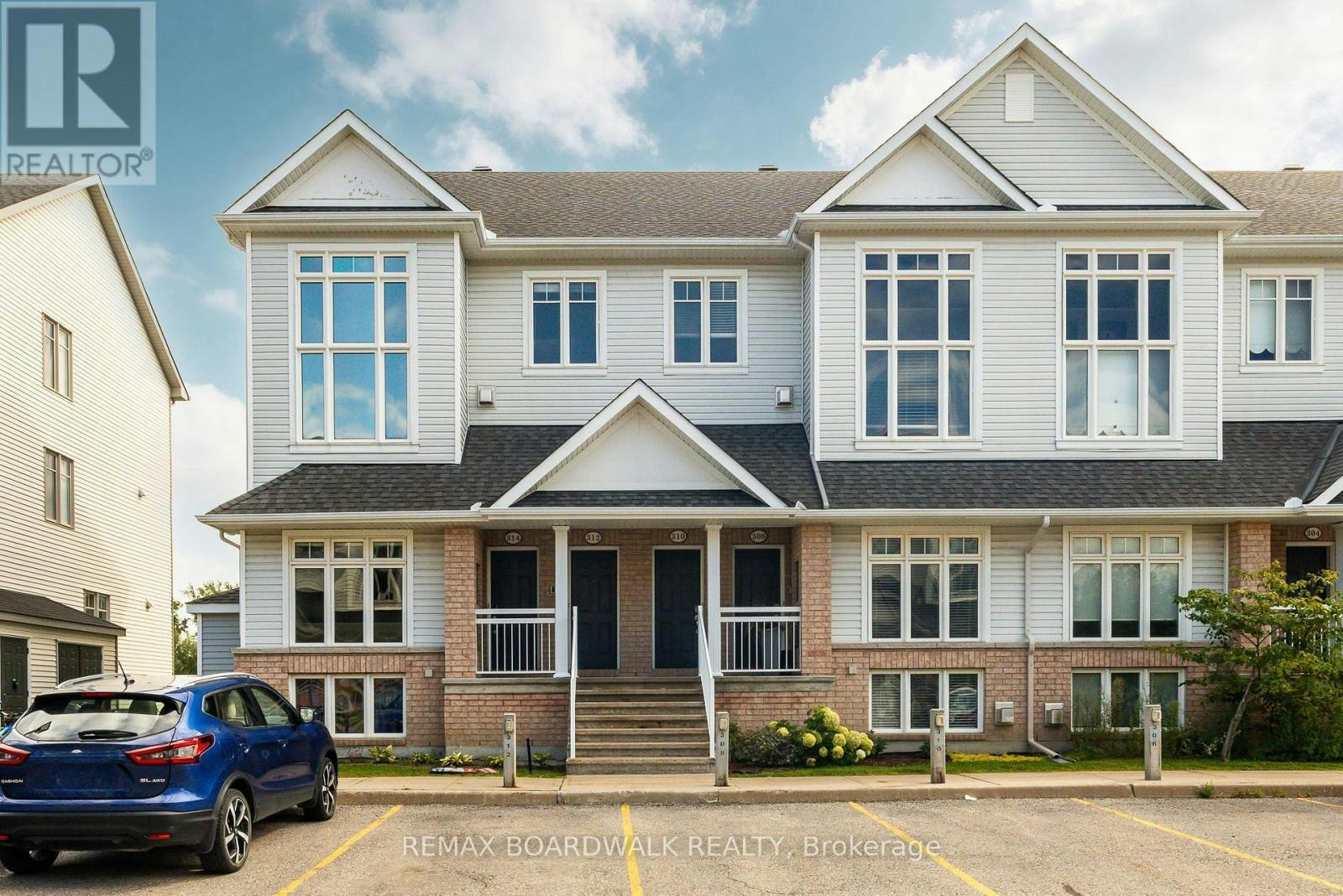312 Galston Private, Ottawa, ON, K1W 0G3