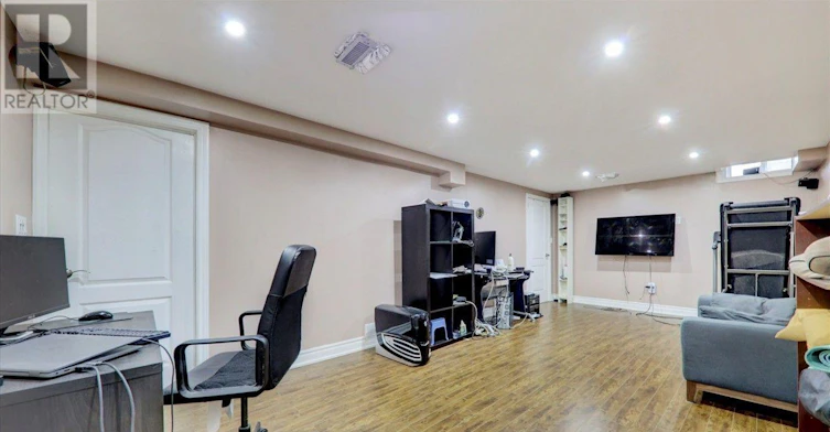 9 Pilkey Crescent, Toronto, ON, M1B 2A8 - 14