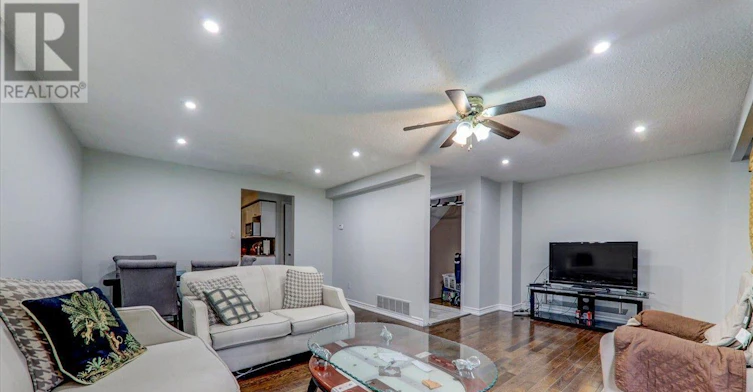 9 Pilkey Crescent, Toronto, ON, M1B 2A8 - 3