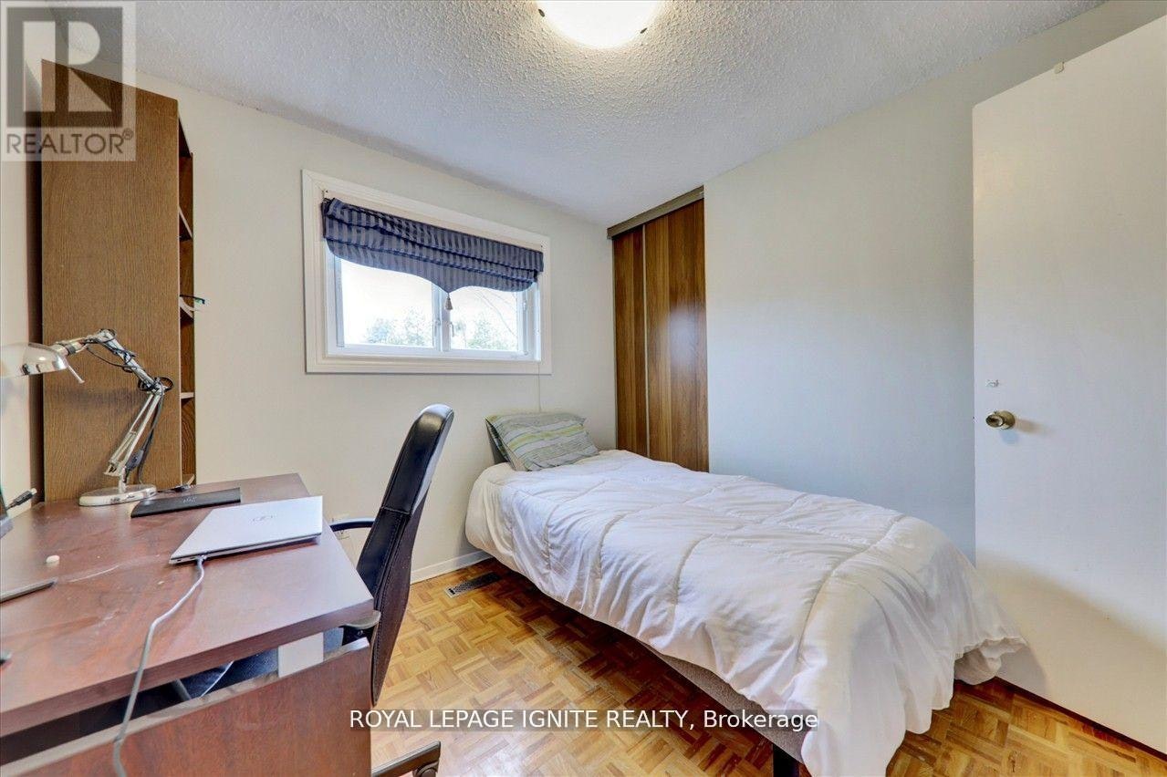 9 Pilkey Crescent, Toronto, ON, M1B 2A8 - 9