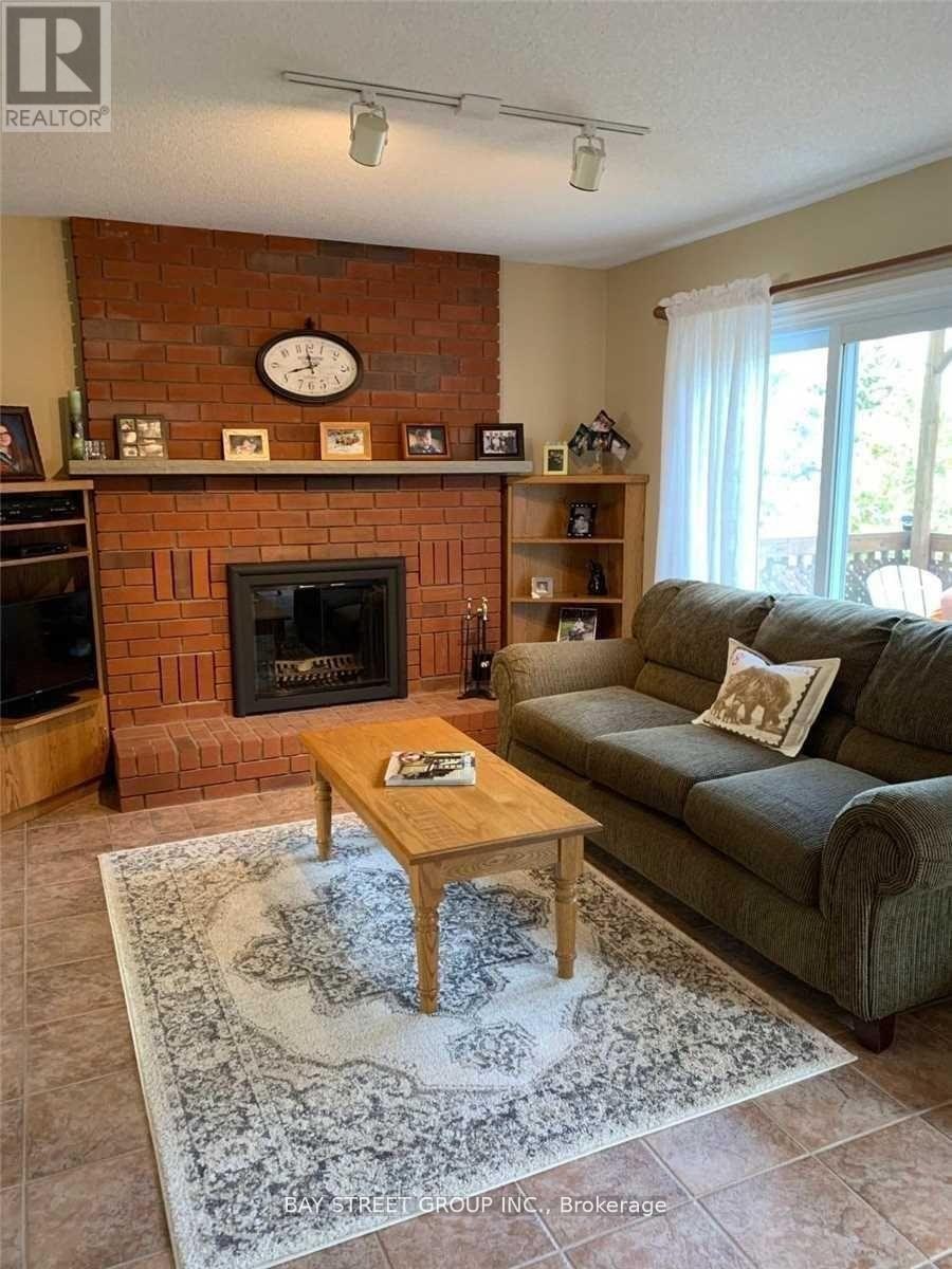 76 Mayfair Drive, Barrie, ON, L4N 6Y9 - 5