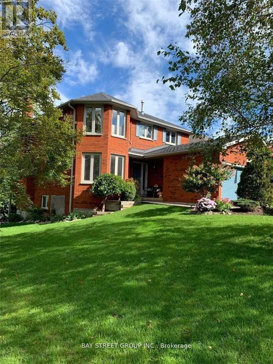 76 Mayfair Drive, Barrie, ON, L4N 6Y9