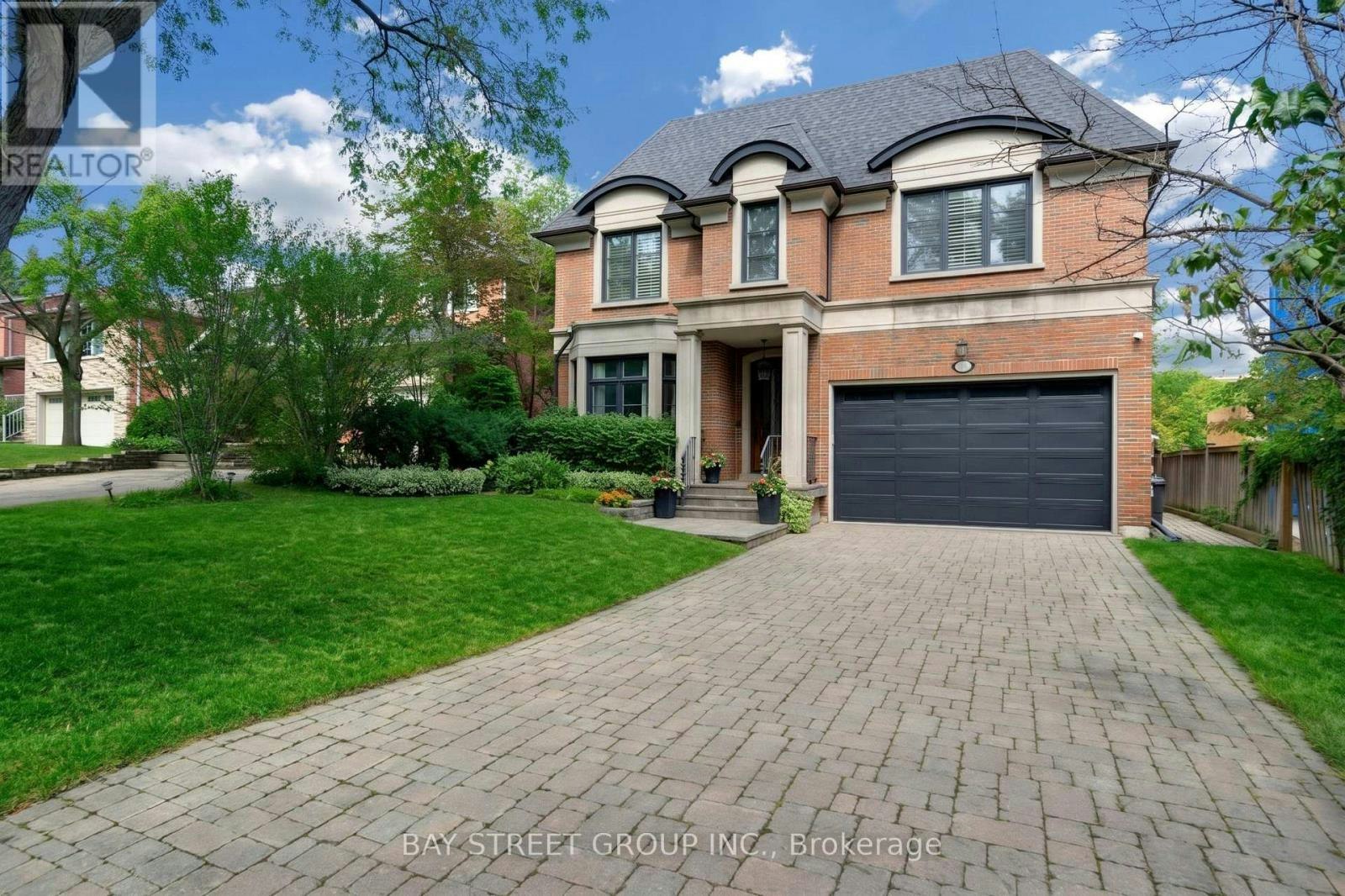 28 Carnwath Crescent, Toronto, ON, M2P 1J5