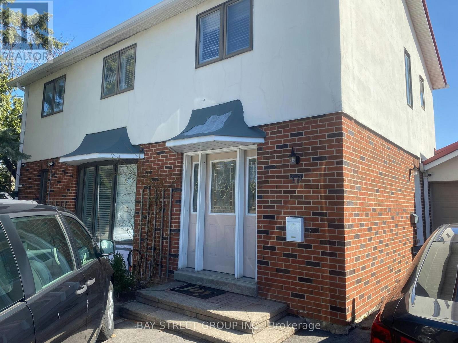 2-19 Dunsfold Drive, Toronto, ON, M1B 1T5