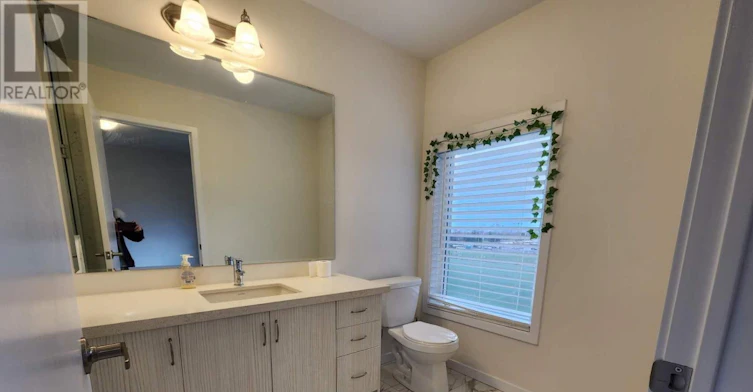 70 Seacoasts Circle, Vaughan, ON, L6A 5B6 - 11