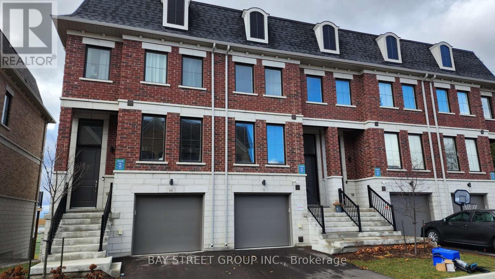70 Seacoasts Circle, Vaughan, ON, L6A 5B6