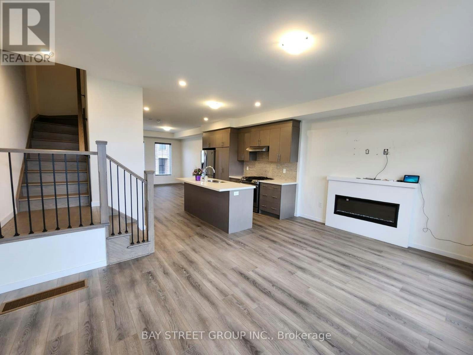 70 Seacoasts Circle, Vaughan, ON, L6A 5B6 - 4
