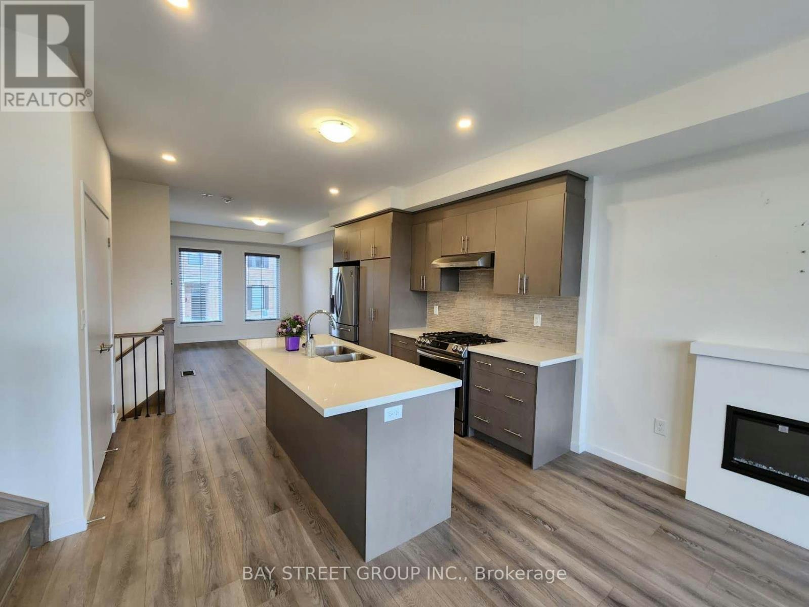 70 Seacoasts Circle, Vaughan, ON, L6A 5B6 - 3