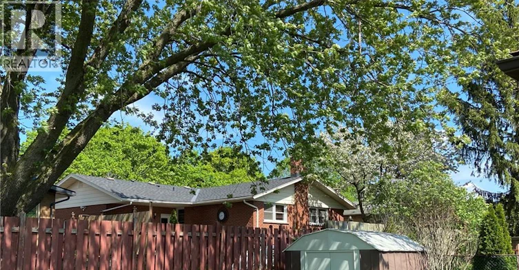 Upper-194 River Road E, Kitchener, ON, N2B 2G8 - 3