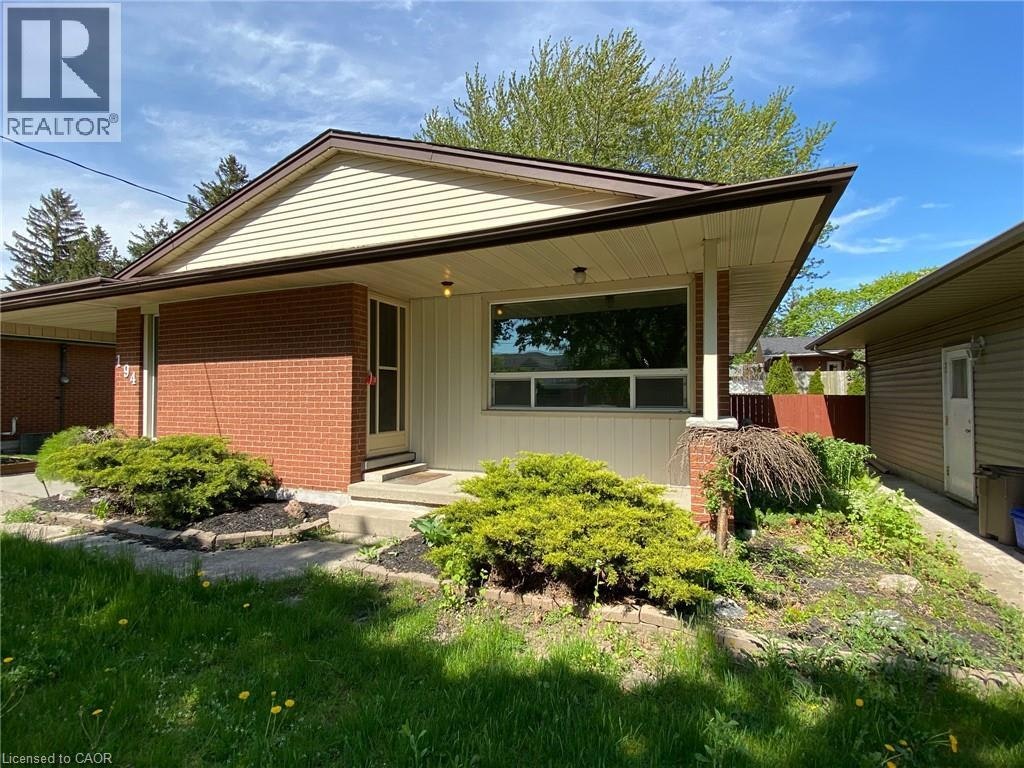 Upper-194 River Road E, Kitchener, ON, N2B 2G8 - 5