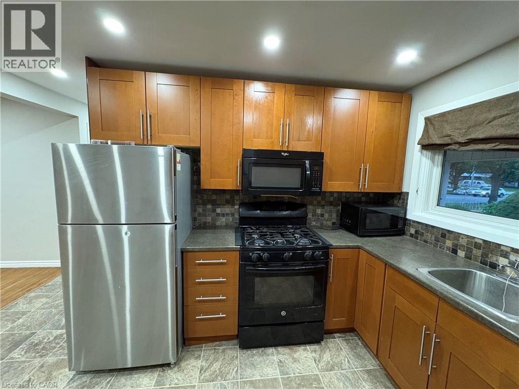 Upper-194 River Road E, Kitchener, ON, N2B 2G8 - 7