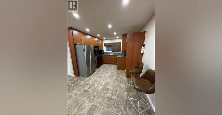 Upper-194 River Road E, Kitchener, ON, N2B 2G8 - 9