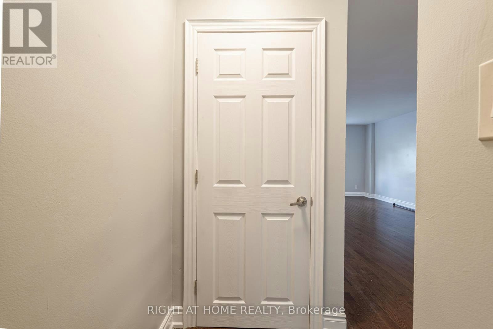 A-1132 The Queensway Avenue, Toronto, ON, M8Z 1P7 - 2