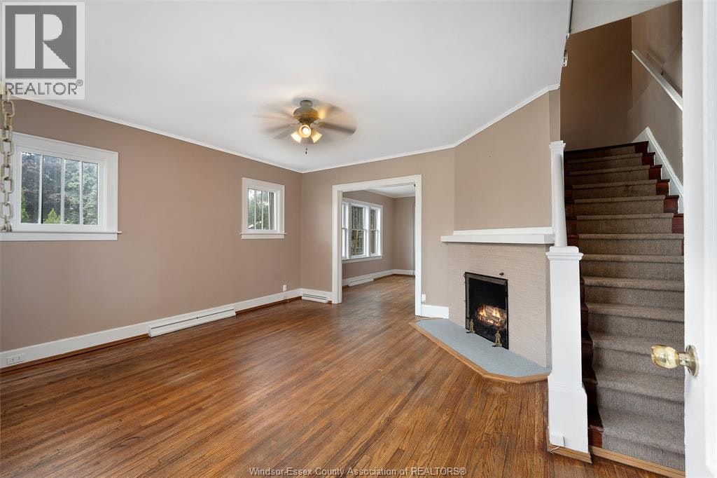 12 Erie, Kingsville, ON, N9Y 1M9 - 12