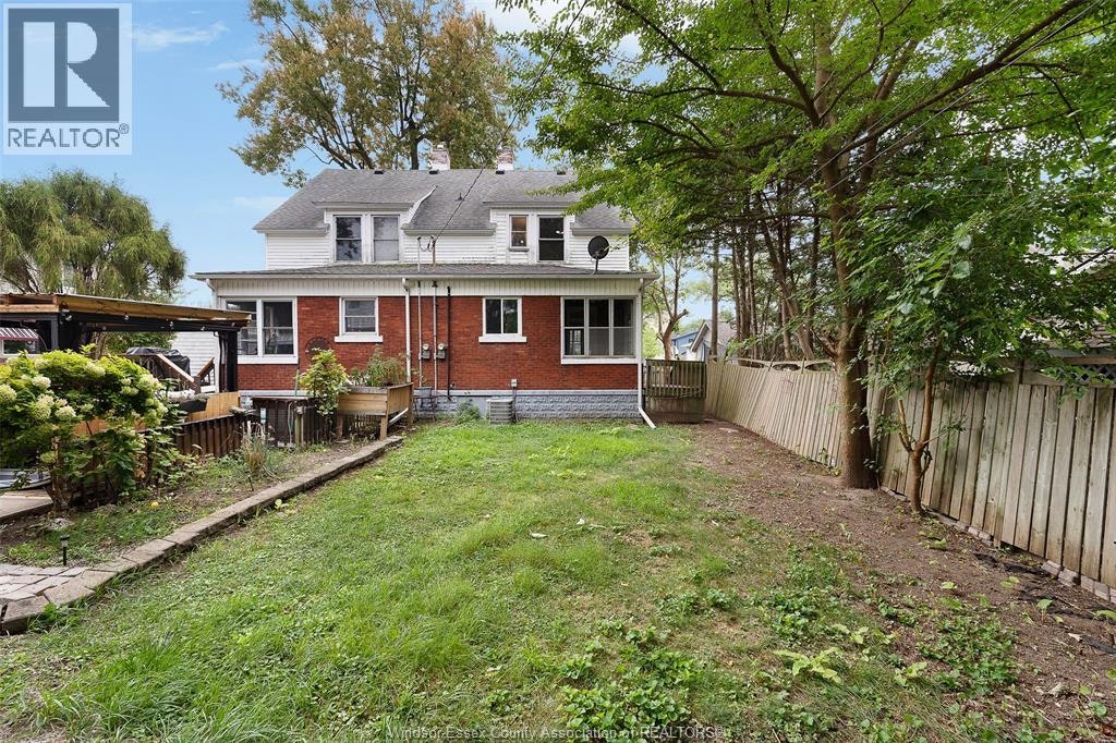12 Erie, Kingsville, ON, N9Y 1M9 - 9