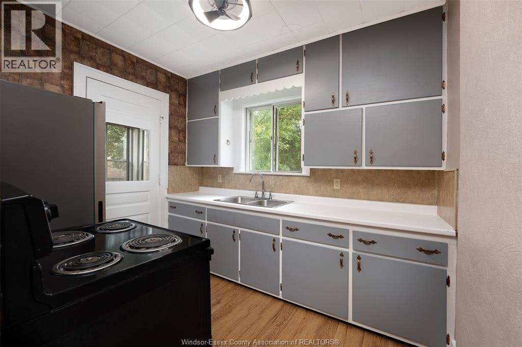 12 Erie, Kingsville, ON, N9Y 1M9 - 20