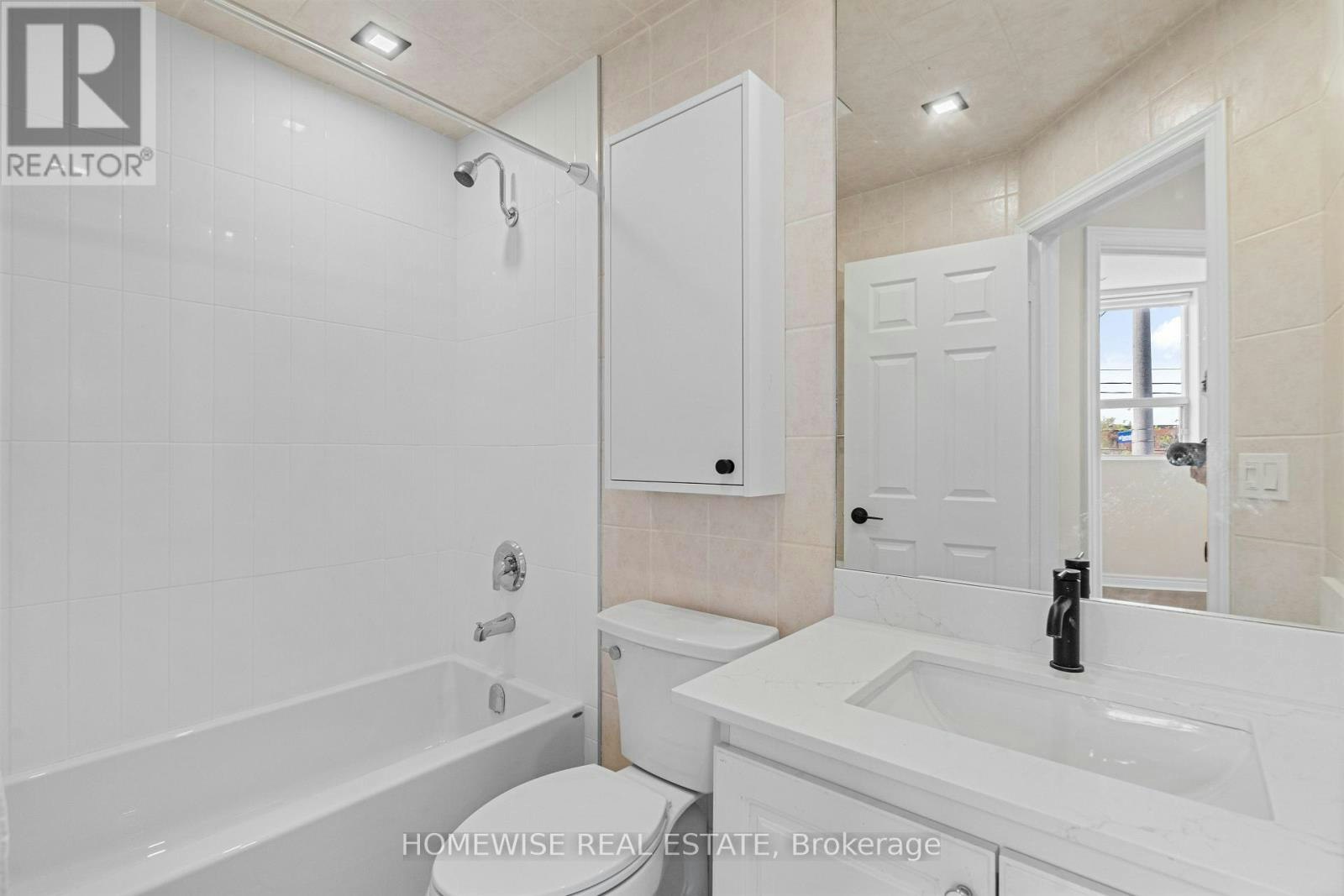 1-3635 Dundas Street W, Toronto, ON, M6S 2T2 - 27