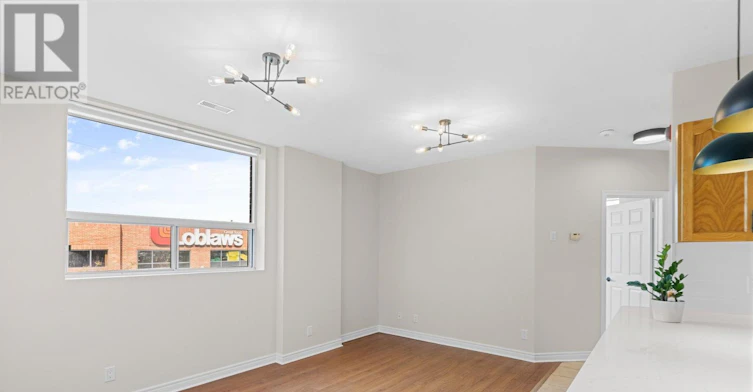 1-3635 Dundas Street W, Toronto, ON, M6S 2T2 - 10