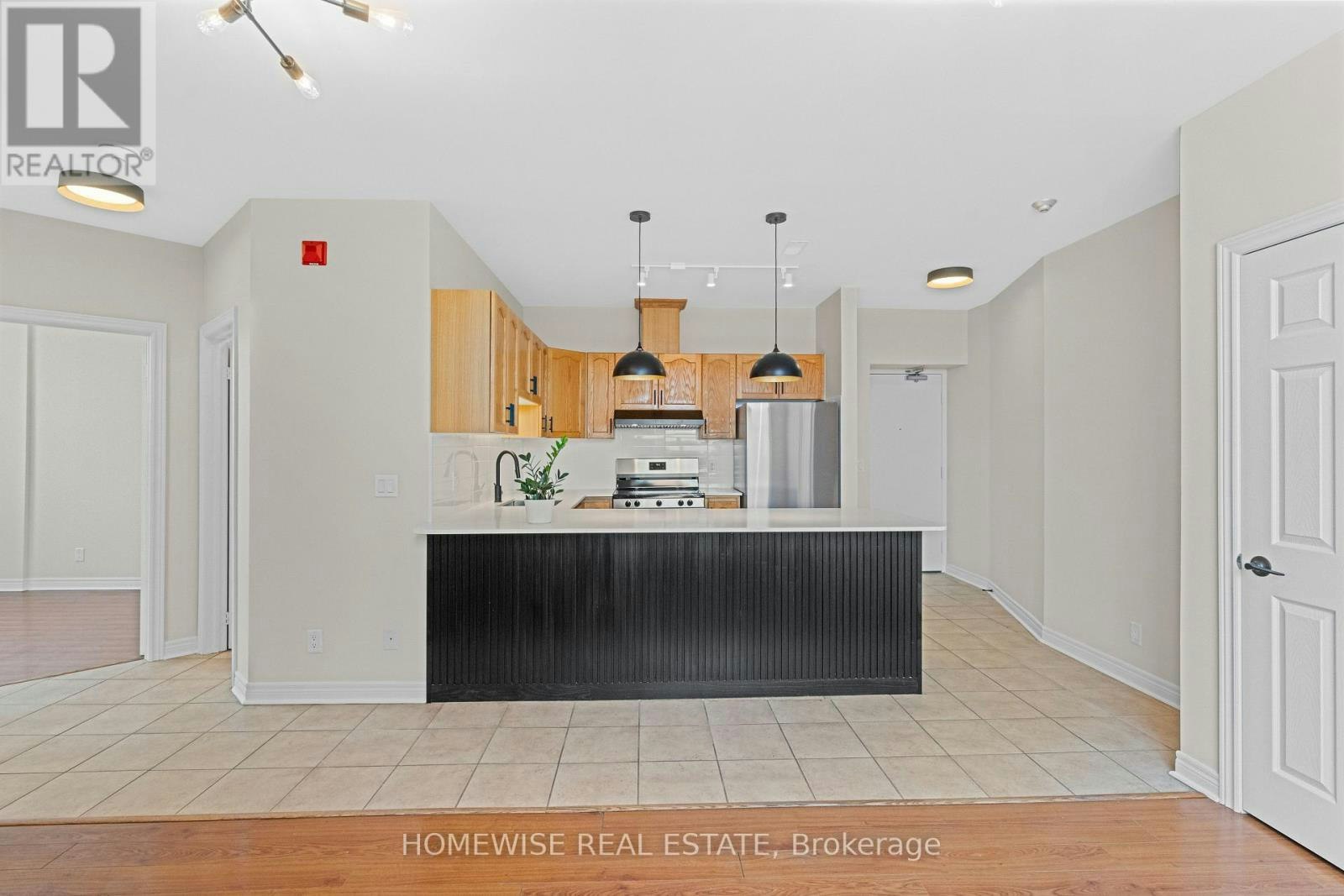1-3635 Dundas Street W, Toronto, ON, M6S 2T2 - 12