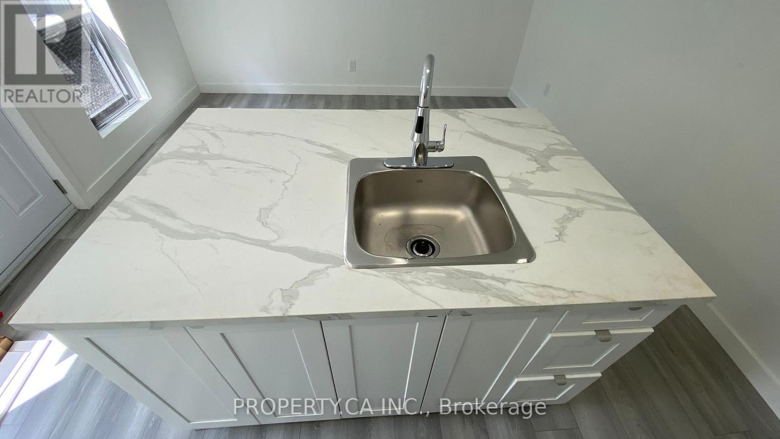 B-395 Gladstone Avenue, Ottawa, ON, K2P 0Y9 - 14