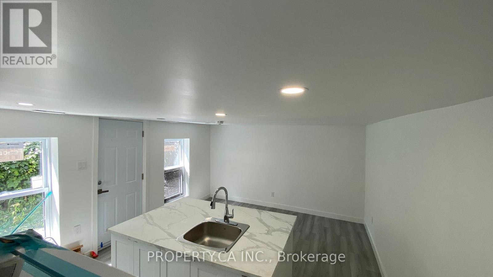 B-395 Gladstone Avenue, Ottawa, ON, K2P 0Y9 - 13