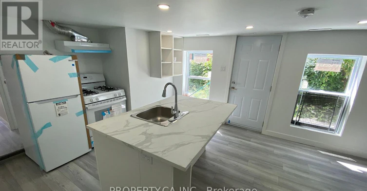 B-395 Gladstone Avenue, Ottawa, ON, K2P 0Y9 - 11