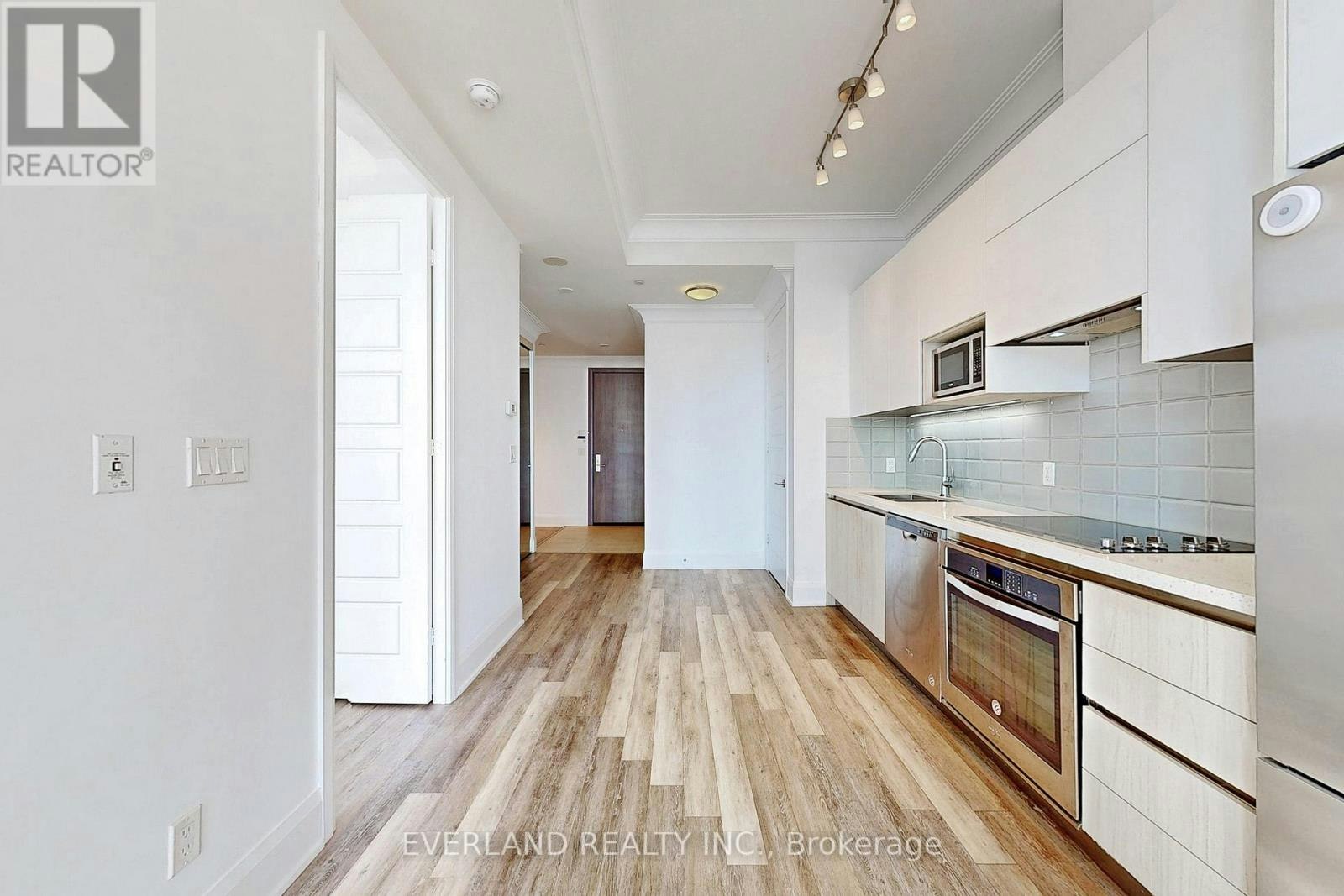 206-15 Water Walk Drive, Markham, ON, L6G 0G2 - 24