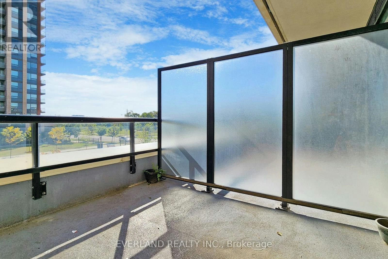 206-15 Water Walk Drive, Markham, ON, L6G 0G2 - 28