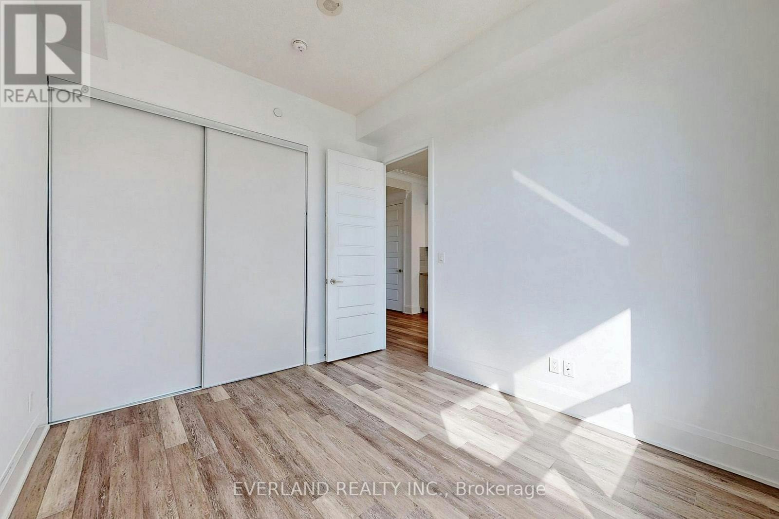 206-15 Water Walk Drive, Markham, ON, L6G 0G2 - 18