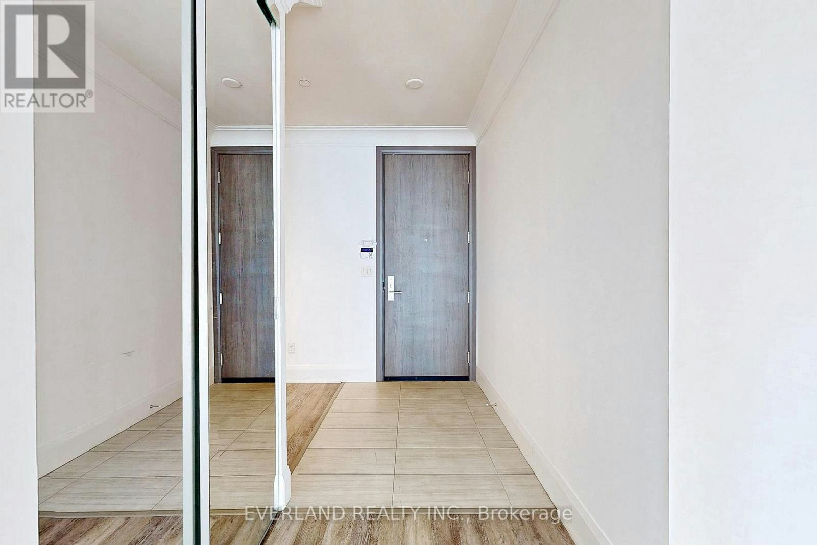 206-15 Water Walk Drive, Markham, ON, L6G 0G2 - 11