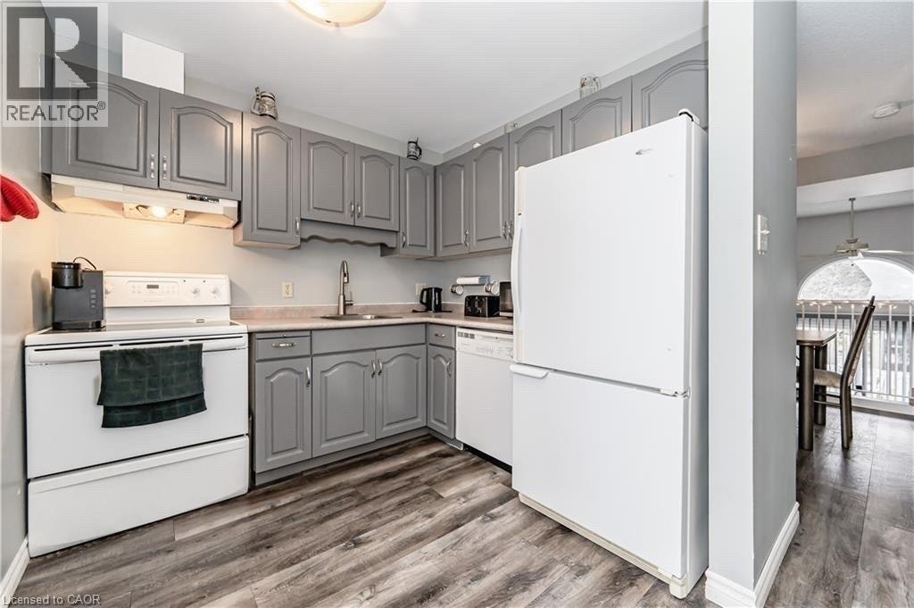 16-111 Traynor Avenue, Kitchener, ON, N2C 2N1 - 4
