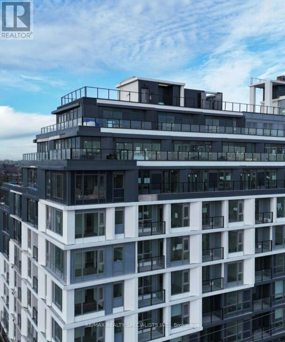 809-556 Marlee Avenue, Toronto, ON, M6B 0B1 - 2