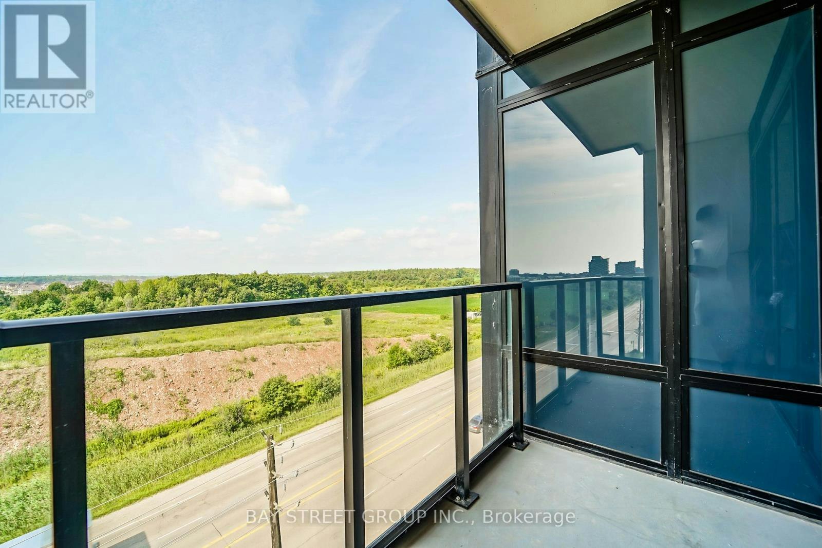 717-3200 William Coltson Avenue, Oakville, ON, L6H 7W6 - 31