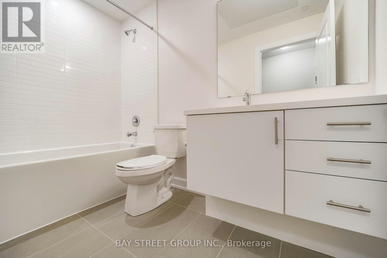 717-3200 William Coltson Avenue, Oakville, ON, L6H 7W6 - 7