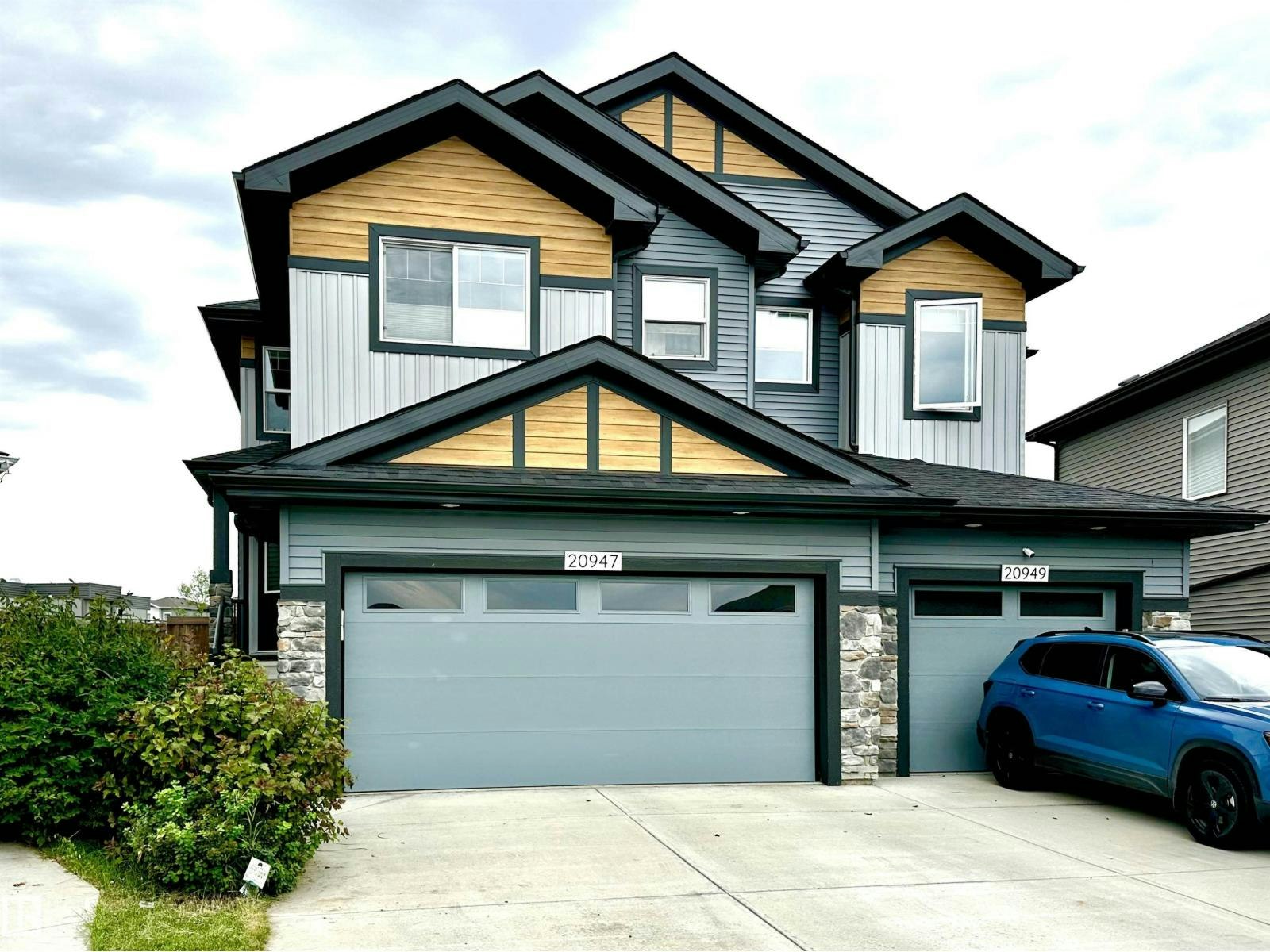 20947 95 Avenue NW, Edmonton, AB, T5T 7J6