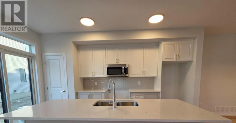 232 Bankside Way, Ottawa, ON, K2J 7N1 - 4